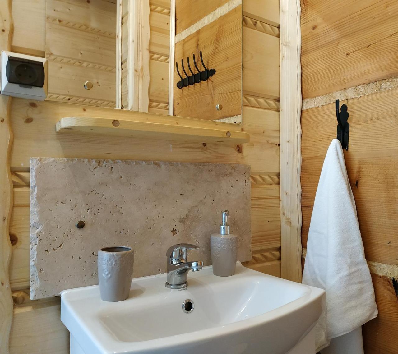 Bukowianska Ostoja - Sauna, Jacuzzi I Balia W Ofercie ブコビナ・タトシャンスカ エクステリア 写真